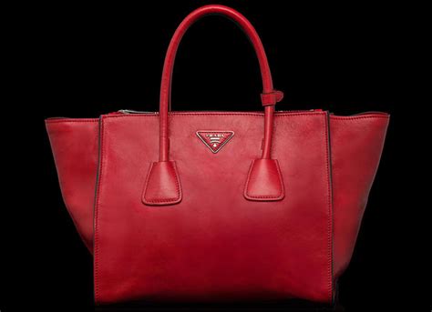 rode prada tas|Prada handbags 2010.